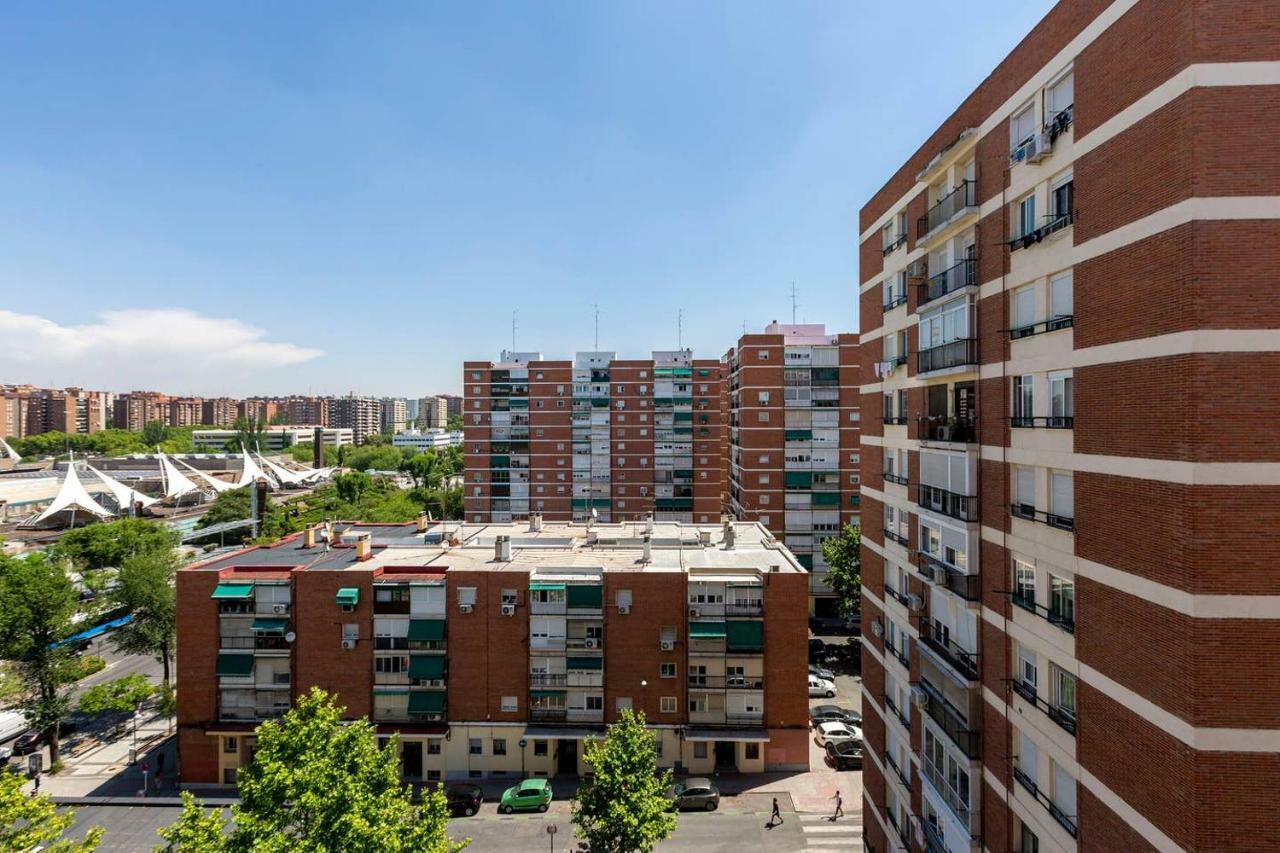 Apartamentos La Vaguada Suites Madrid Exterior photo